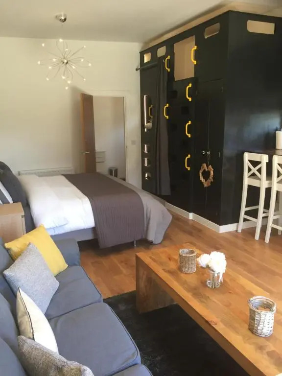 Windsor Studio South-5 mins from Legoland