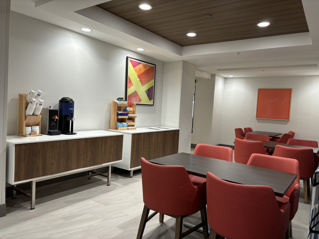 Holiday Inn Express Hotel and Suites Saint Robert by IHG