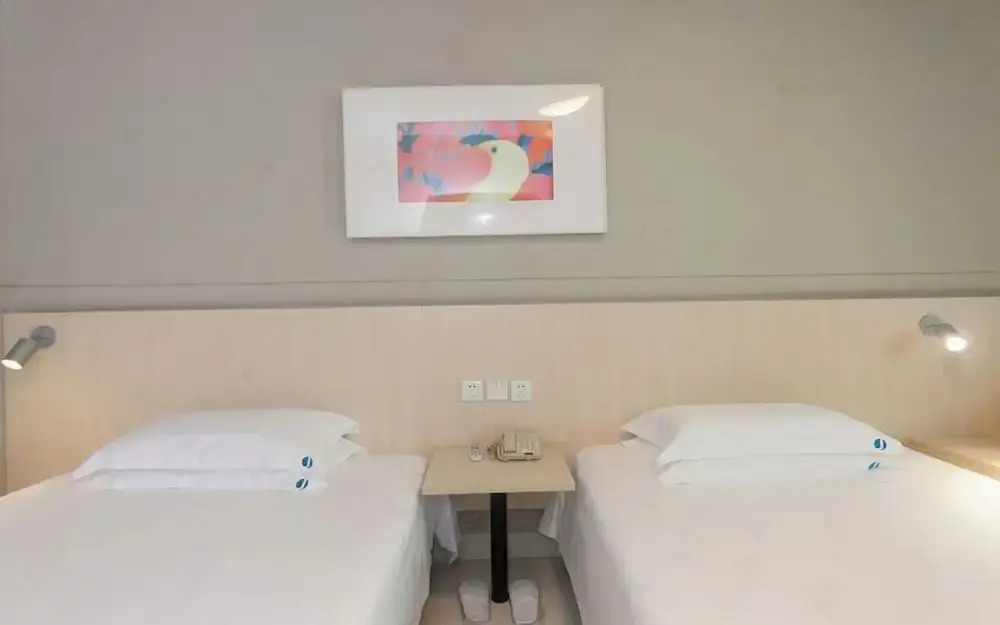 StarChain Qijiang Hotel - Zhongshan Xingzhong Square Sunwen Pedestrian Street Branch