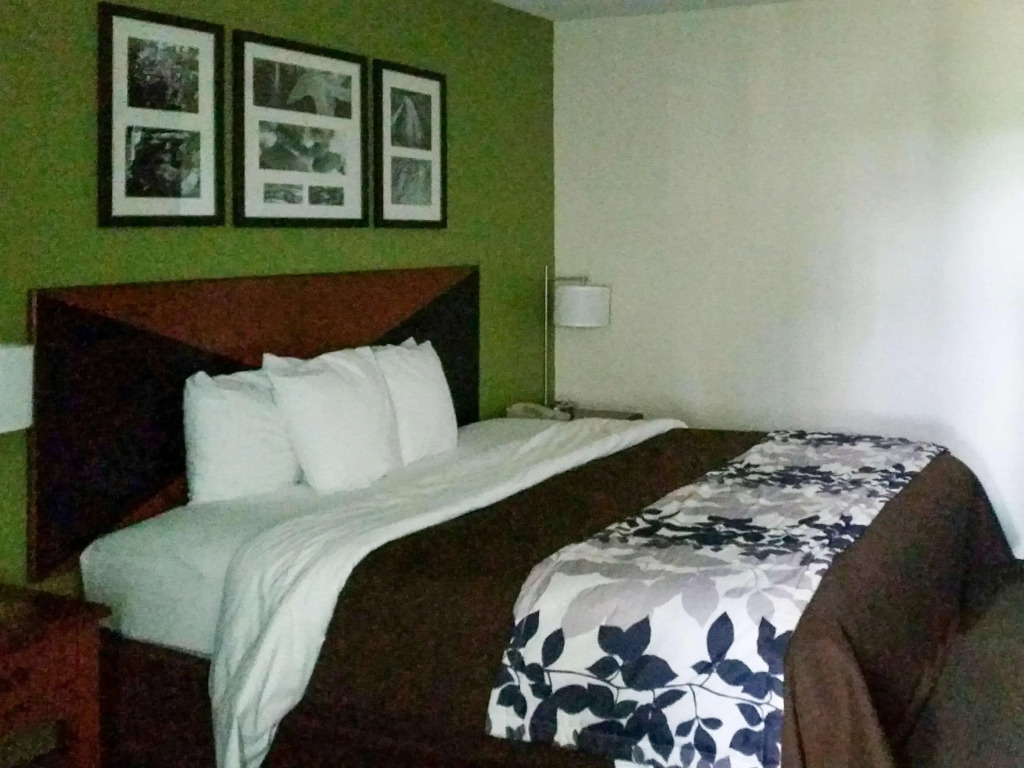 Sleep Inn & Suites Pleasant Hill - Des Moines