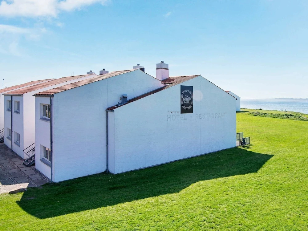 Spacious Apartment With Indoor Whirlpool at Ebeltoft Jutland