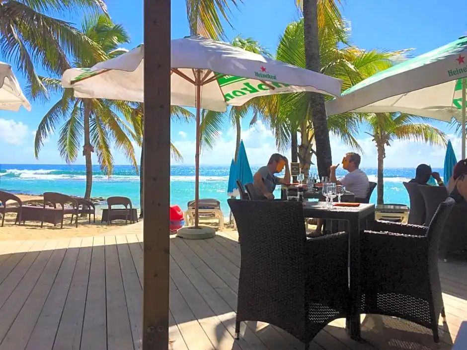 Chambre standard avec plage privée au Manganao