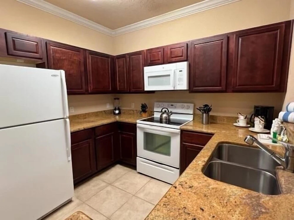 3 Bed 2 Bath Condo In Tuscana Resort 3 Bedroom Condo by RedAwning