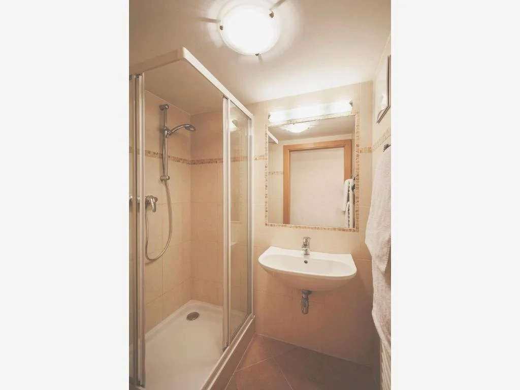 VOM REITER, Ferienwohnung am Bauernhof mit Bergblick und privater Infrarotkabine, Inkl Sommercard und Spielplatz