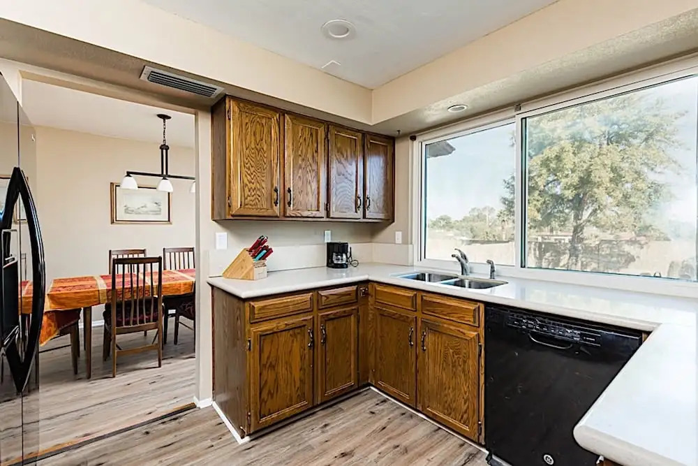 Shadow Mountain Retreat 4BR by Casago