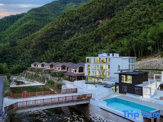 SWEETS Candy House | Sleep by the Stream & Private Hot Spring Designer Luxury Boutique Resort