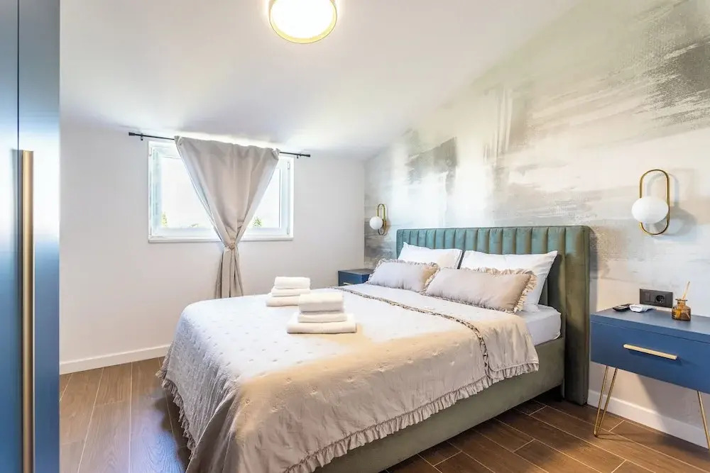 Luxury apartments Marino near beach