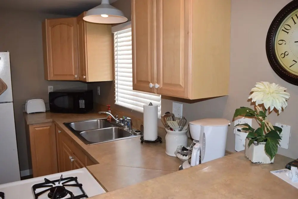 345 Hinds 2 Bedroom Cabin by Redawning