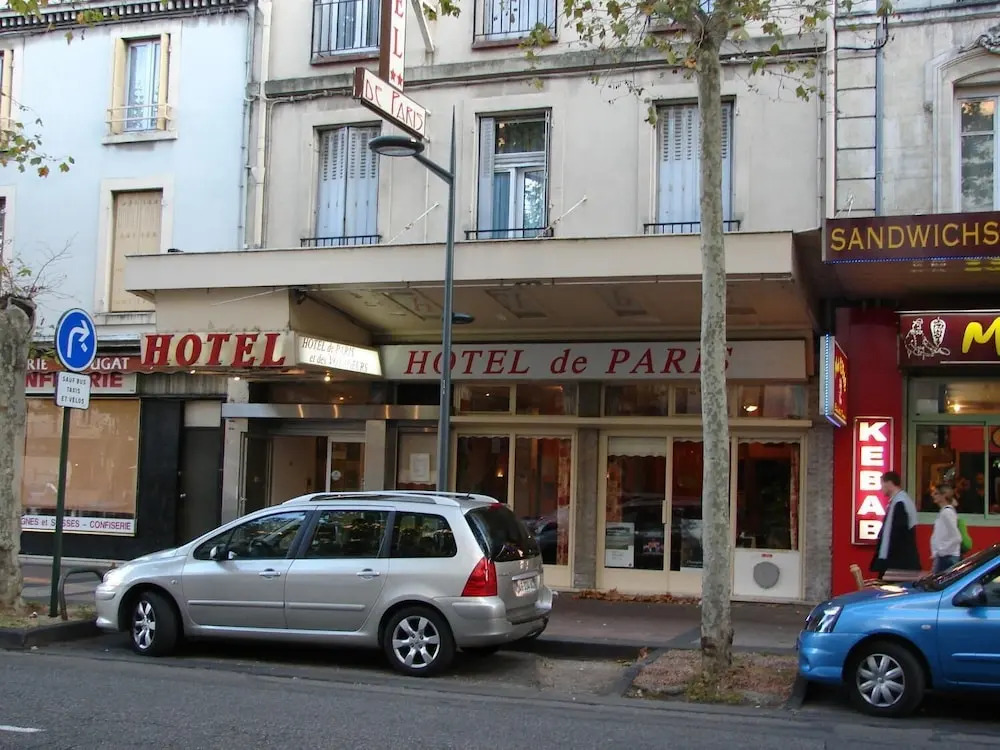Hotel de Paris et des Voyageurs