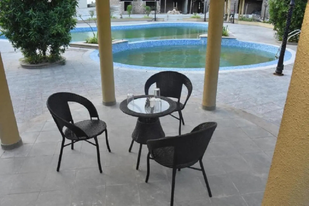 The Sky Imperial Bapus Resort, Dwarka