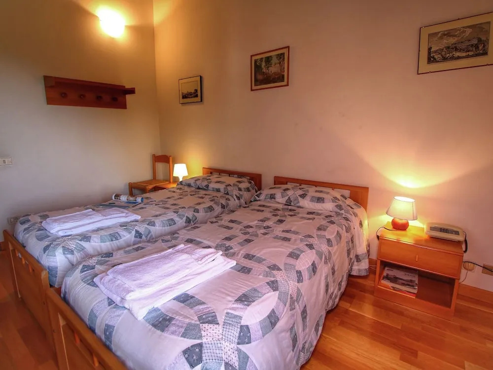 Spacious Apartment for six People in the old Farmhouse From the 17th Century