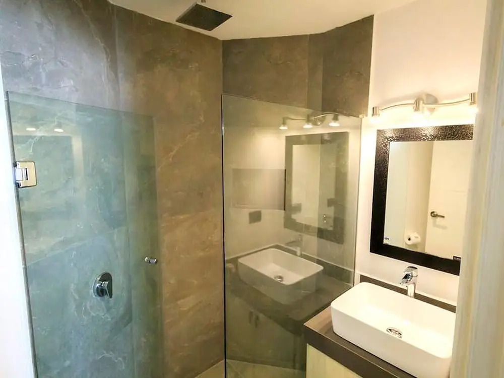 Private Roof Pool, 3 Br for 8 sleeps, fully equipped!!