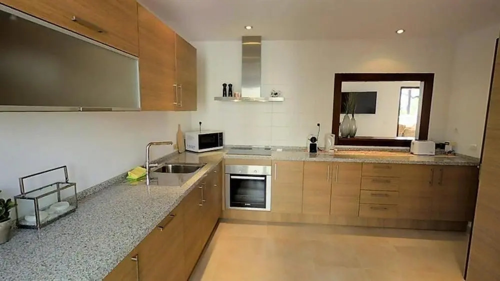 Beautiful Penthouse Near Beach
