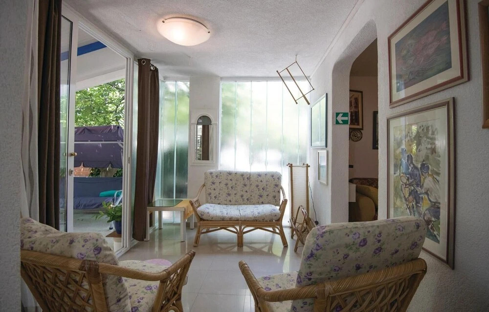 Holiday Home Sucuraj 06