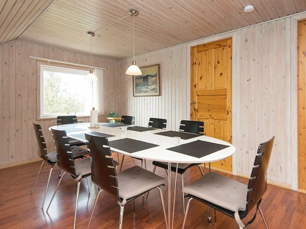 Vintage Holiday Home in Hvide Sande Not Far From Sea Coast