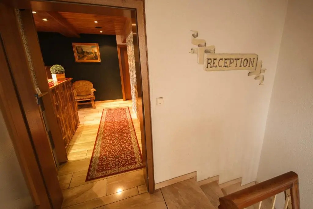 Hotel Kraus - Zentral in Bielefeld-Heepen, Gratis Parken, 24h Self Check-in