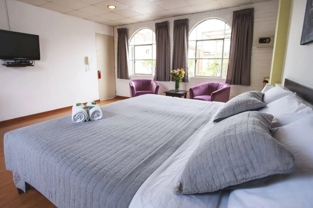 Inka Frog Exclusive Bed & Breakfast