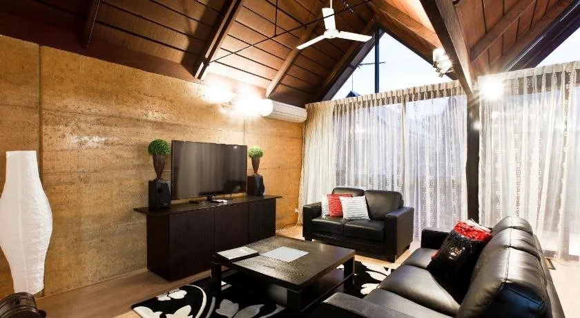 Whalers Cove Villas