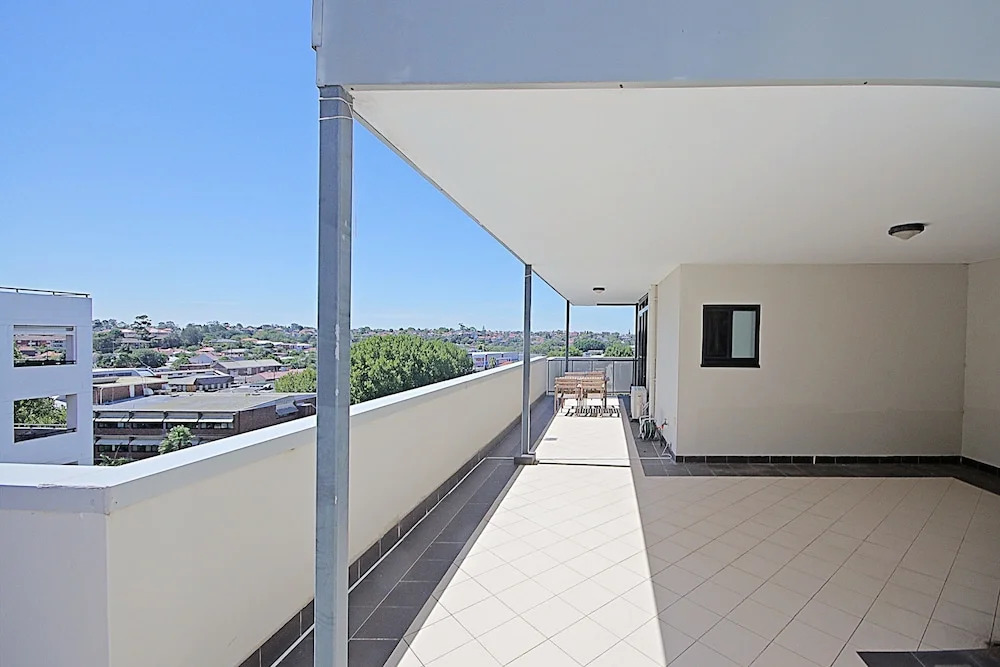 Bryant St Apartment