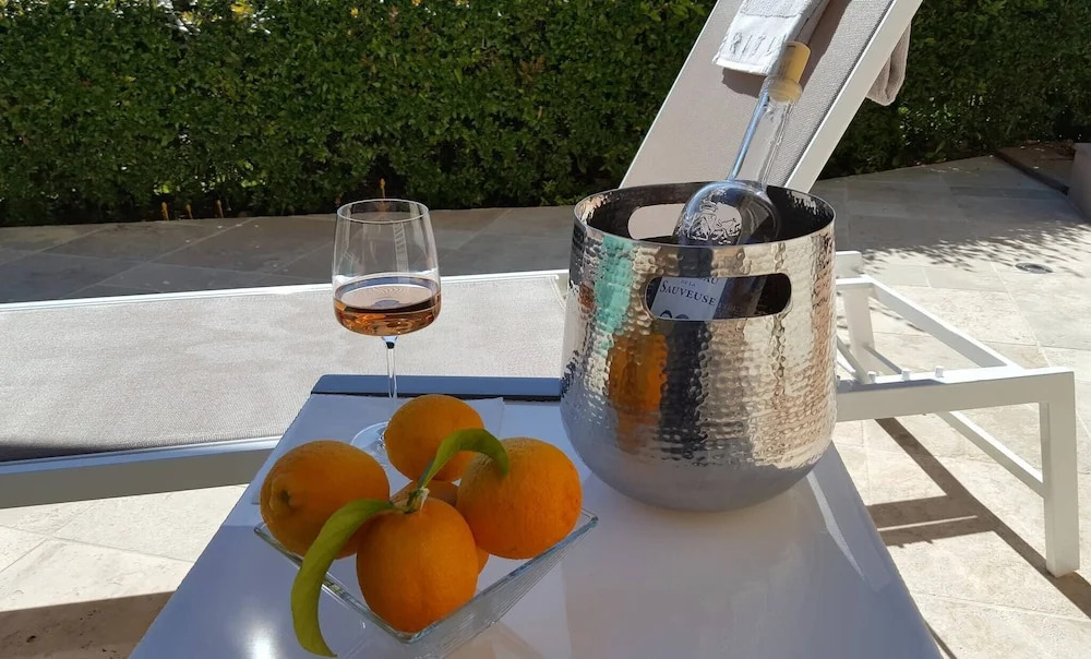 Villa Aurlie Sea View, 600m To Beach And Shops