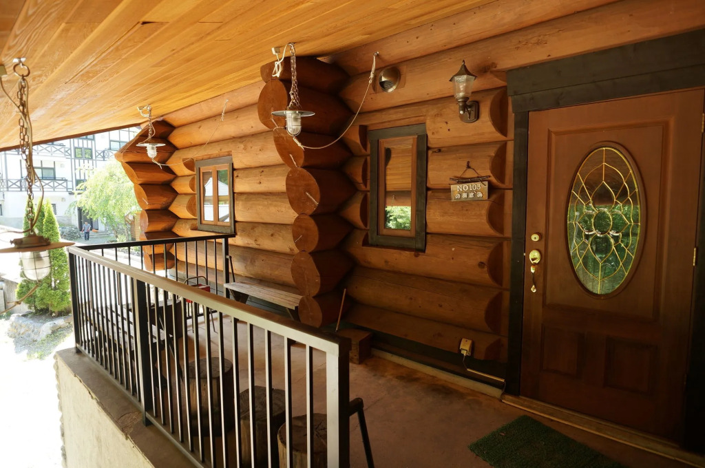Hakuba Canadian Lodge