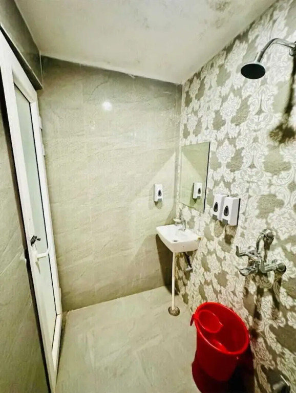 Hotel M K Grand
