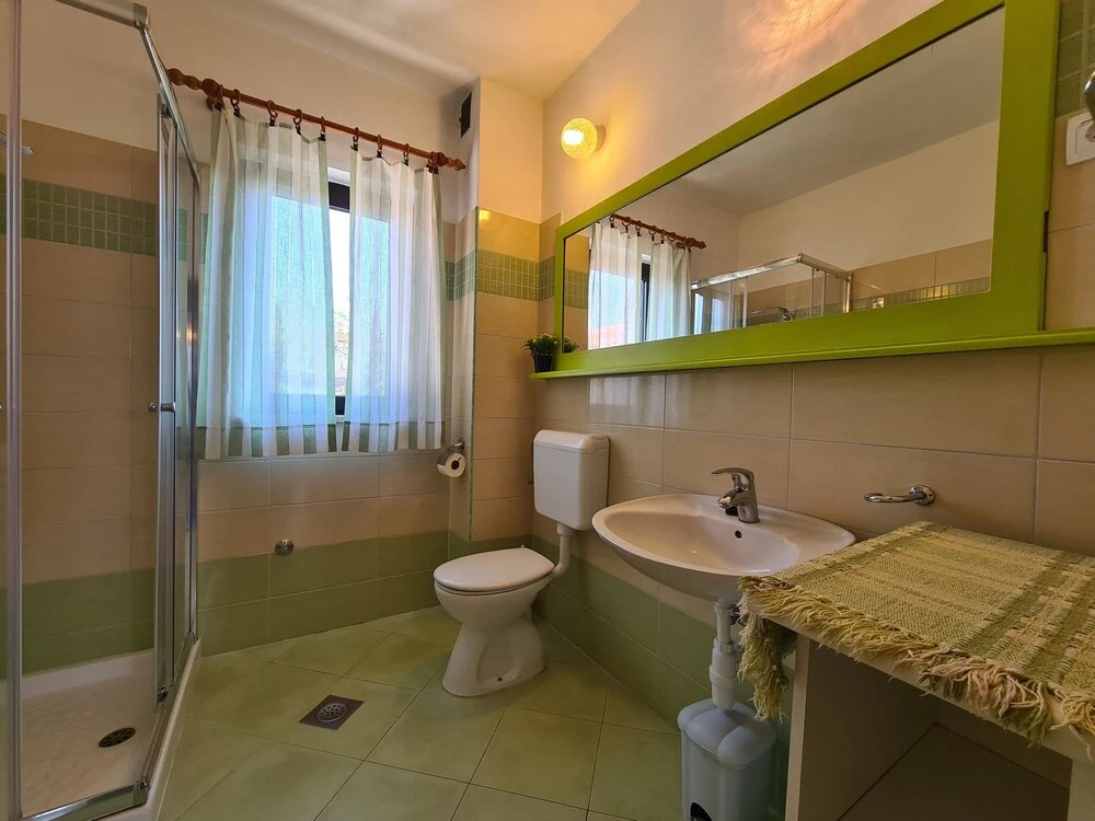 Apartment 743