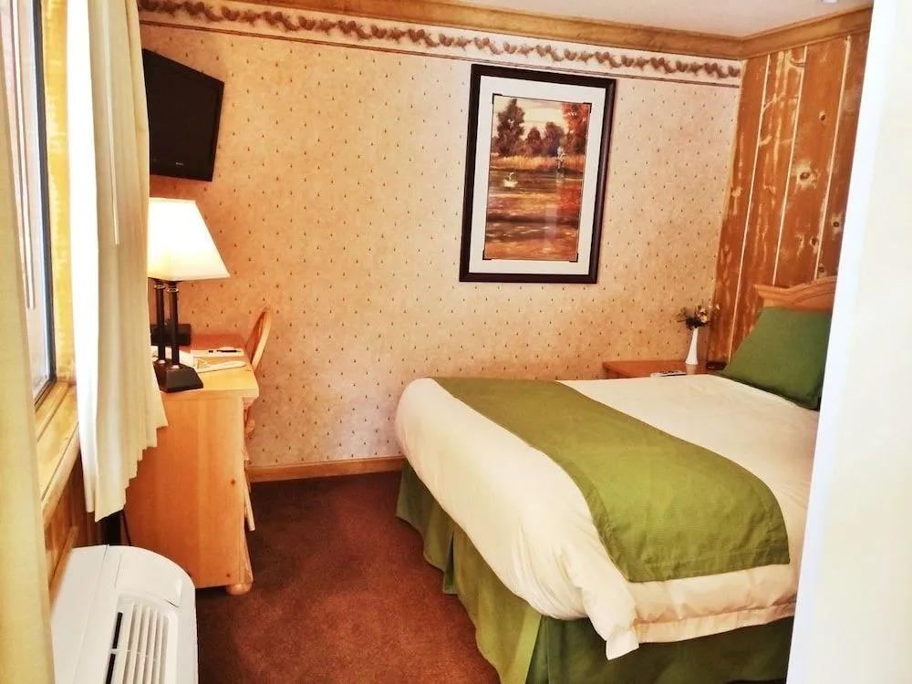 June Lake Motel