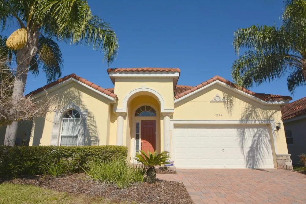 1039-Casa Tuscana By Redawning