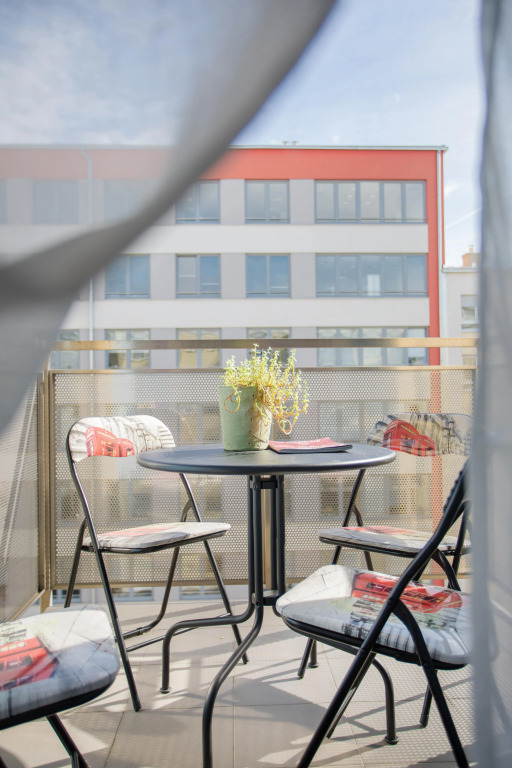 Cute and Sunny Studio in Zagreb With Balcony & Free Parking