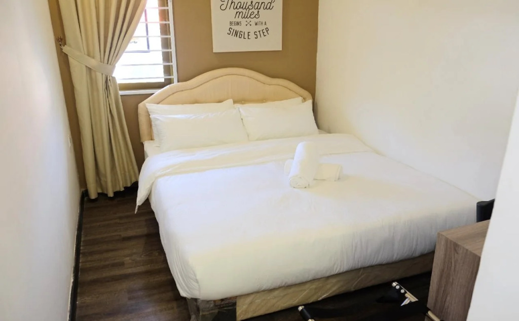 OYO HOME 90260 Natol Homestay London
