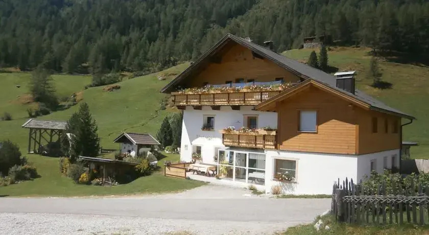 Unterhof