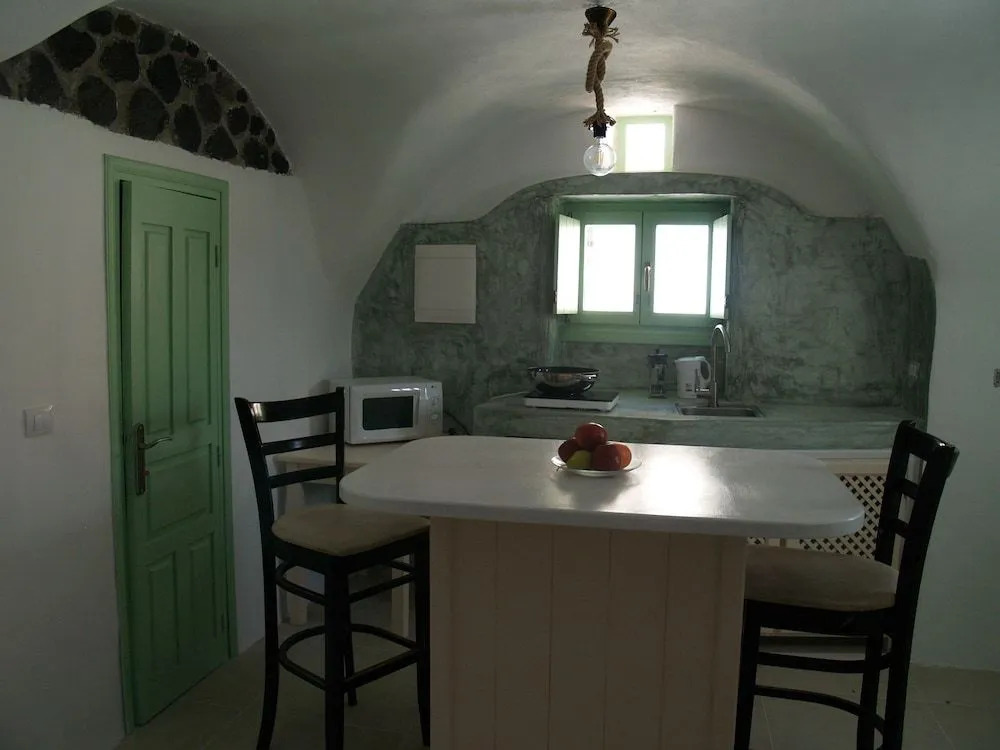 Mythos Traditional Stonehouse