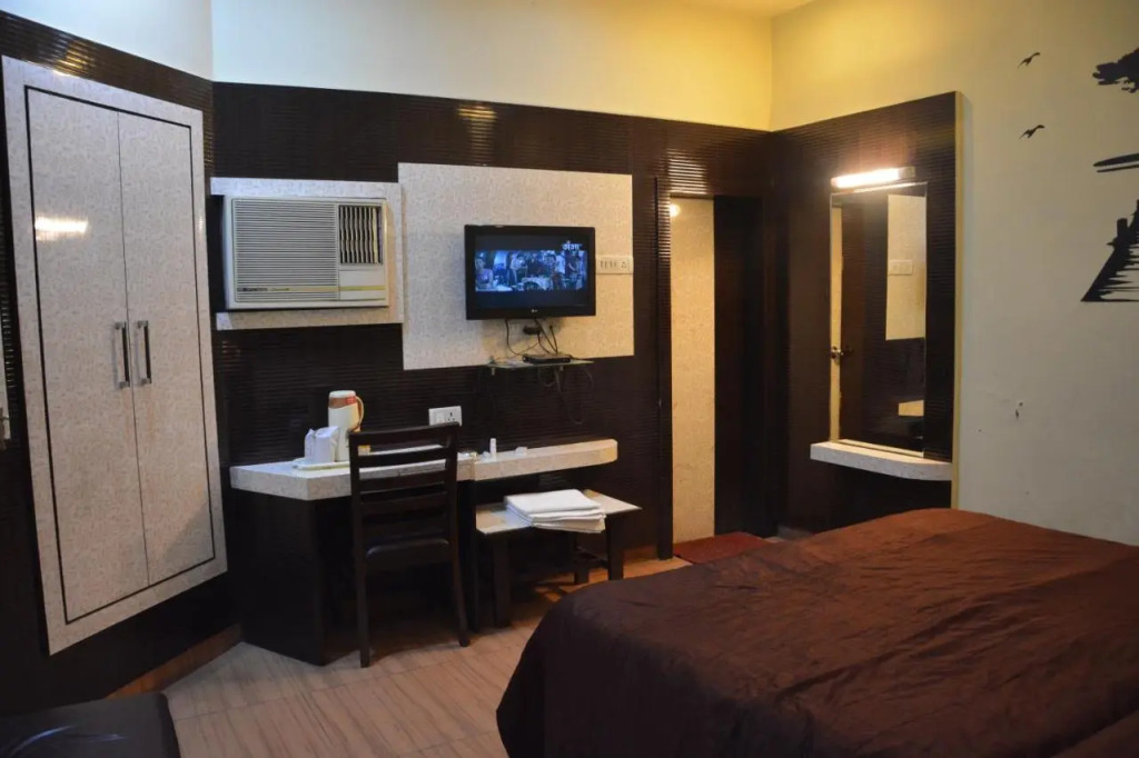 Hotel Prayag