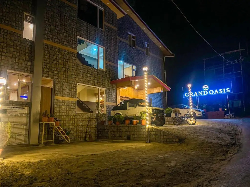 Hotel Grand Oasis Manali