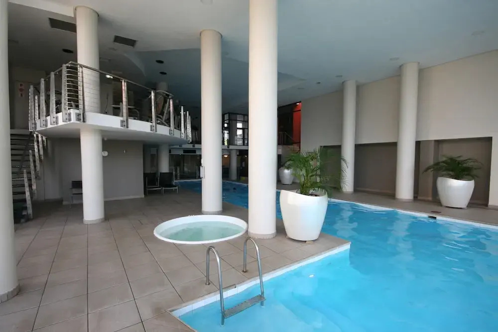 Knightsbridge Luxury Suite in Century City by CTHA