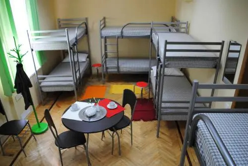 Domino Hostel