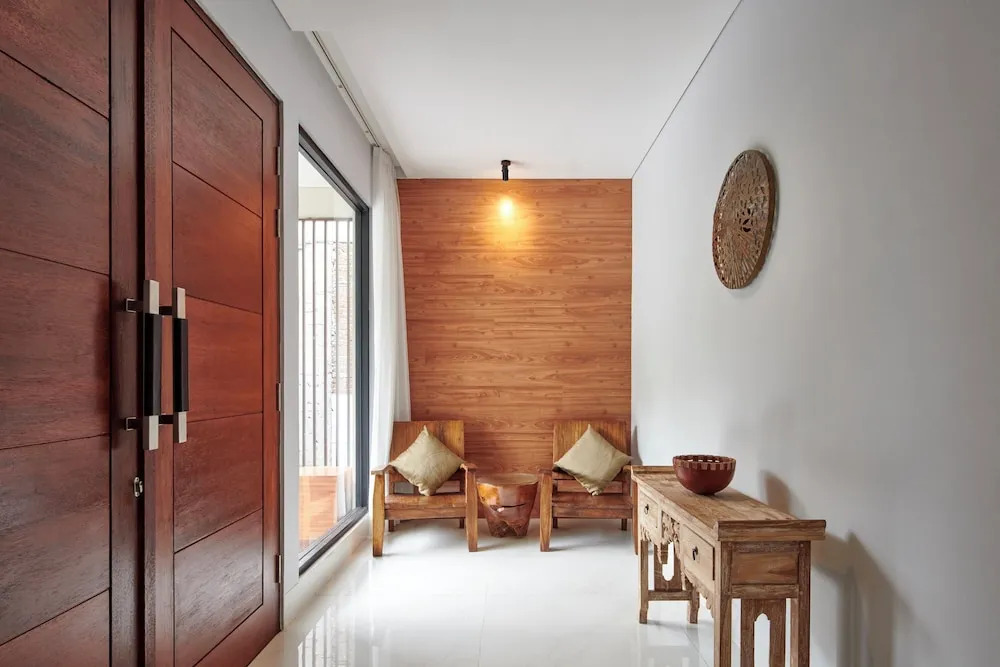 Radiance Hill View 10BR Villa with a Private heated swimming Pool
