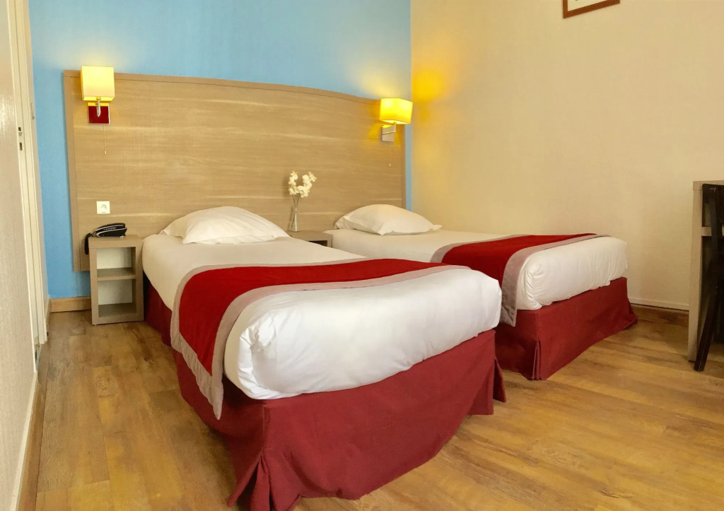 Amadeus Hotel