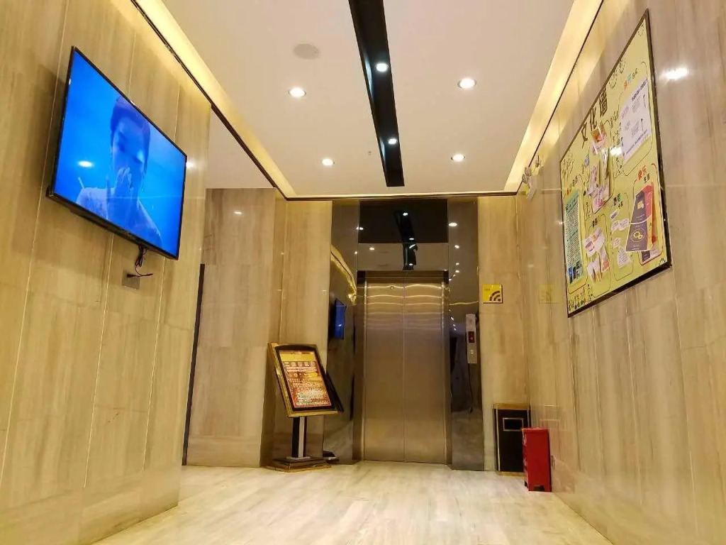 IU Hotel Kunming Xishan Wanda Railway Station