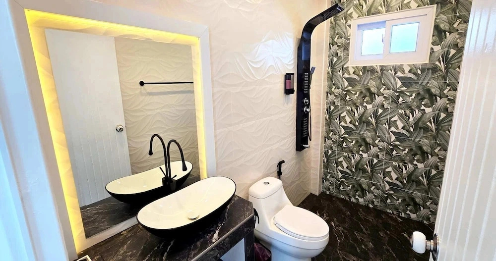EMPIRELAND Luxury Pool Villa Pattaya Walking Street