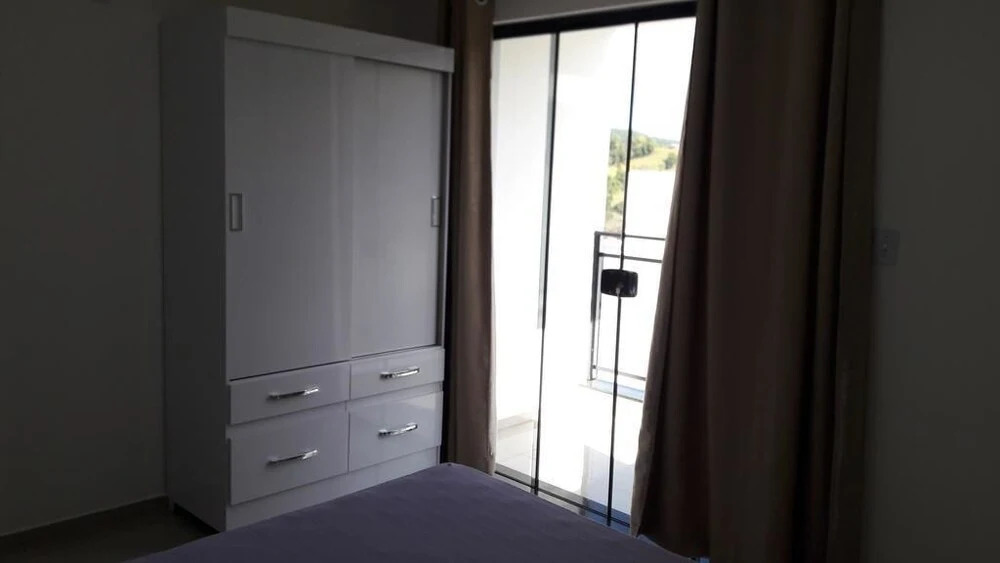 Apartamentos Ed London, 150m das Termas, Climatizado - 2 vagas garagem