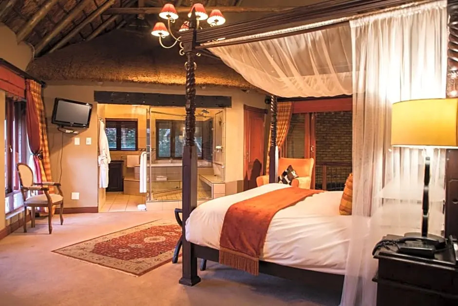 Wings and Water Guesthouse on 57 Nicklaus Street
