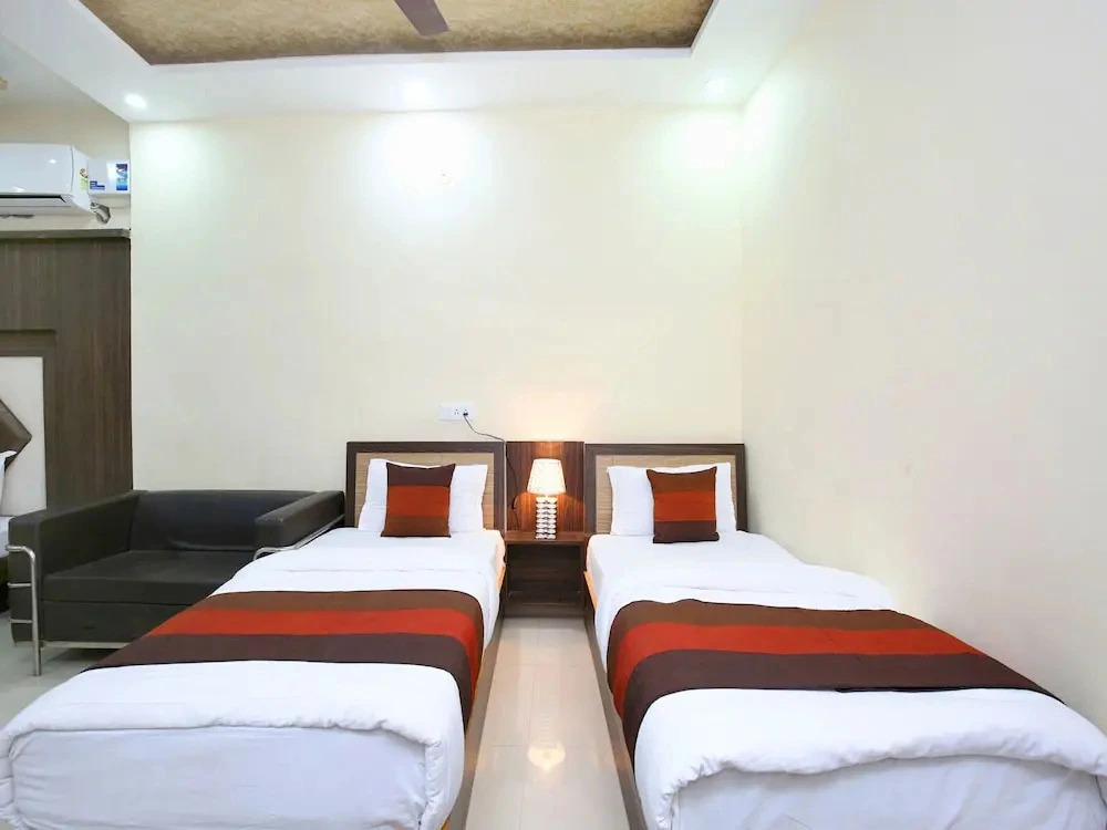 R.S Hotel & Restaurant