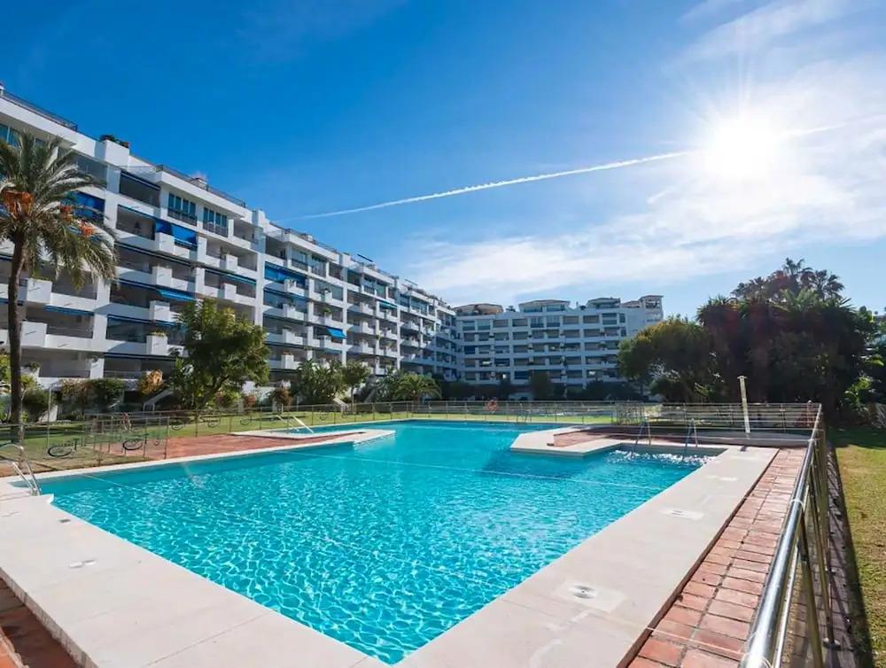 Comfy And Stylish Puerto Banus Apartment
