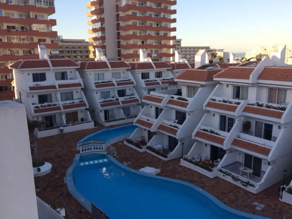 Apartment With 2 Bedrooms in Arona, With Wonderful sea View, Pool Acce