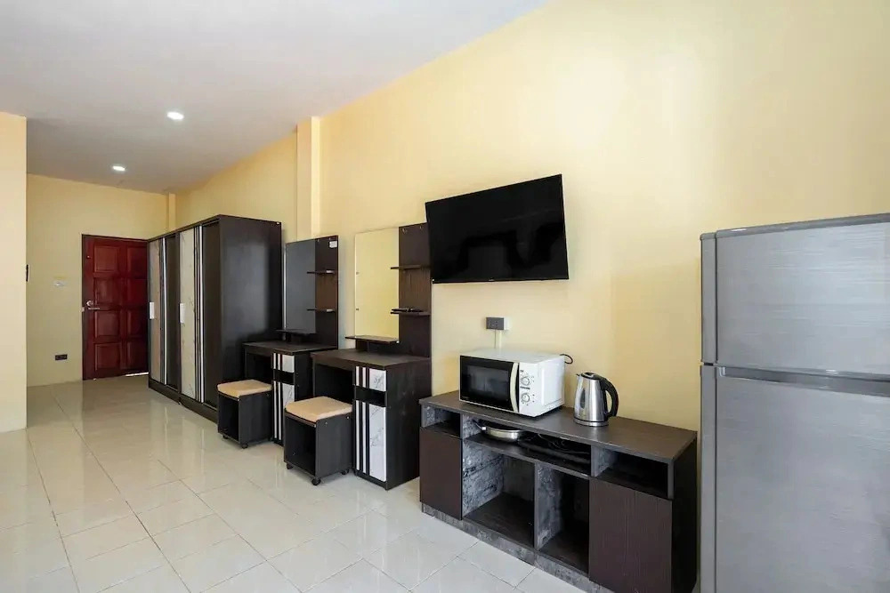 Chernin Apartment Suites, Rawai