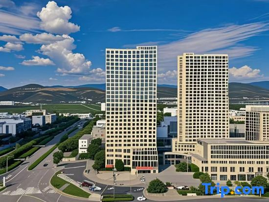 Hongdu Hotel (Kunming South High-speed Railway Station University Town)