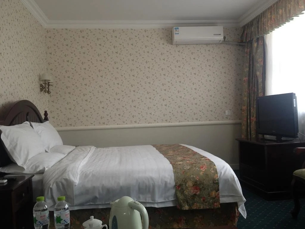 Oak Hotel Beijing West Railway Station