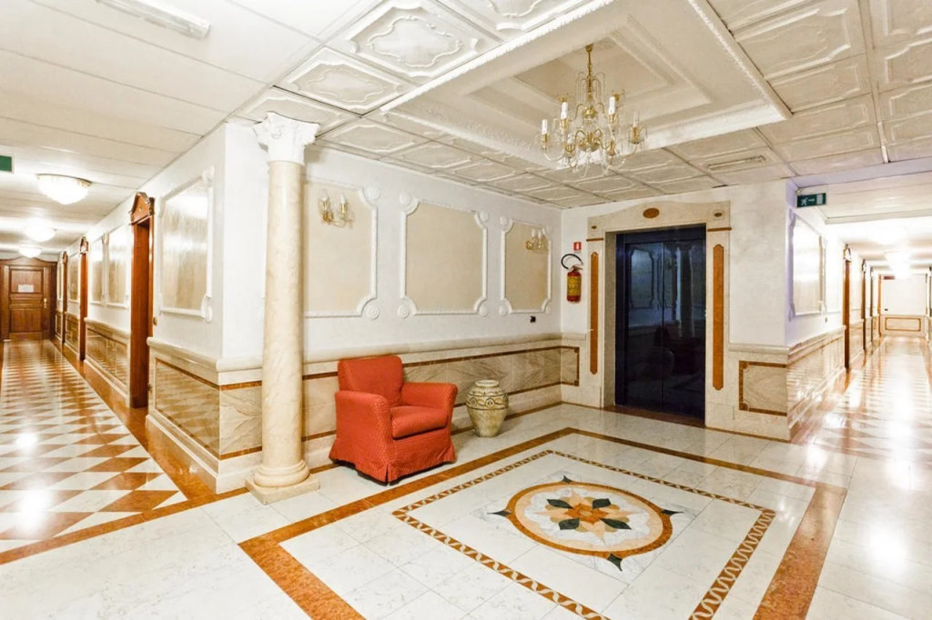 Mariano IV Palace Hotel